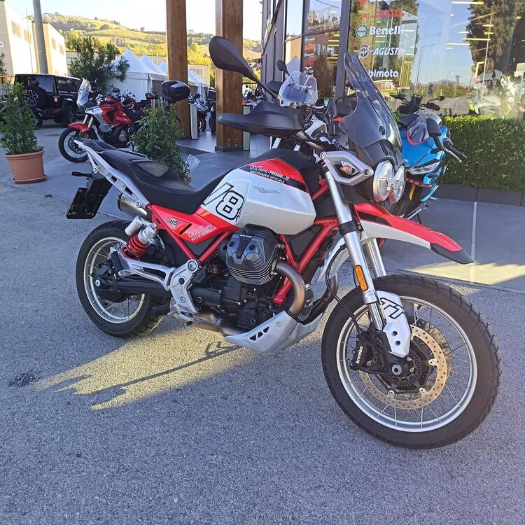 Moto Guzzi V85 TT (2024 - 25) (3)