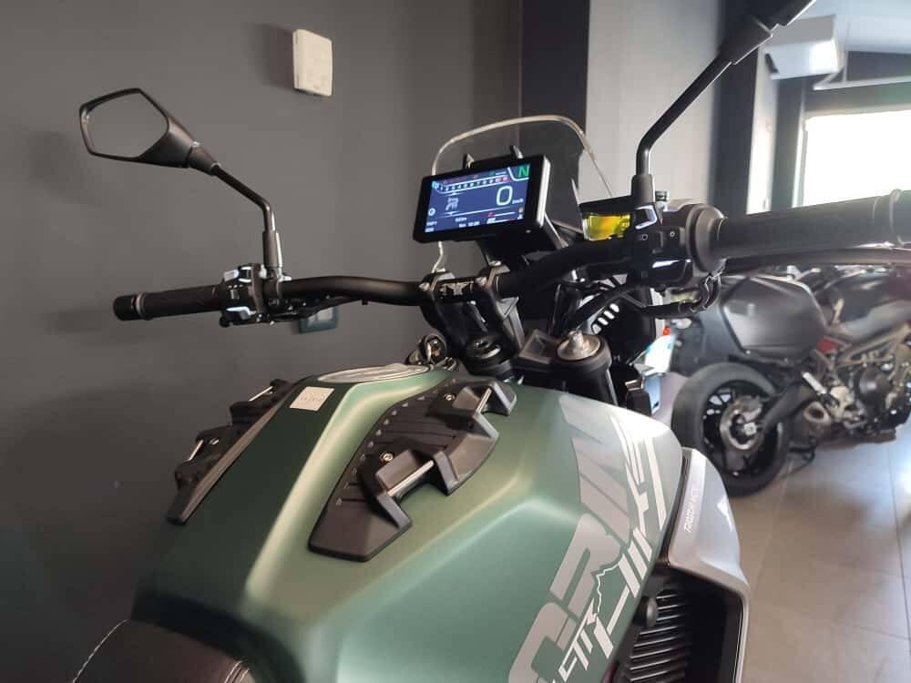 Moto Morini Allthrike 450 (2025) (4)