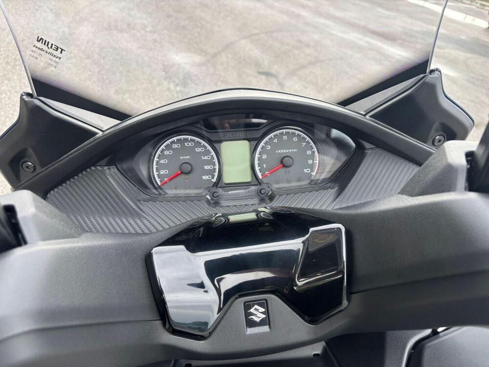 Suzuki Burgman 400 (2025) (2)