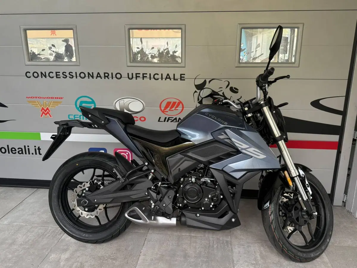 Cyclone Battlo 5S (2025 - 26) (3)