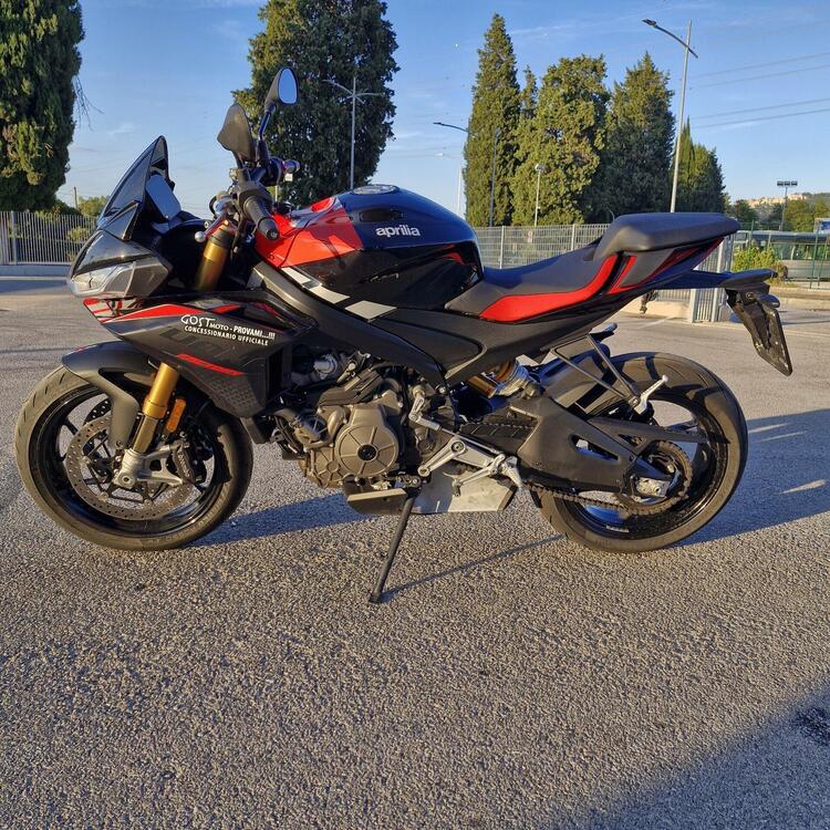 Aprilia Tuono 660 Factory (2025) (4)
