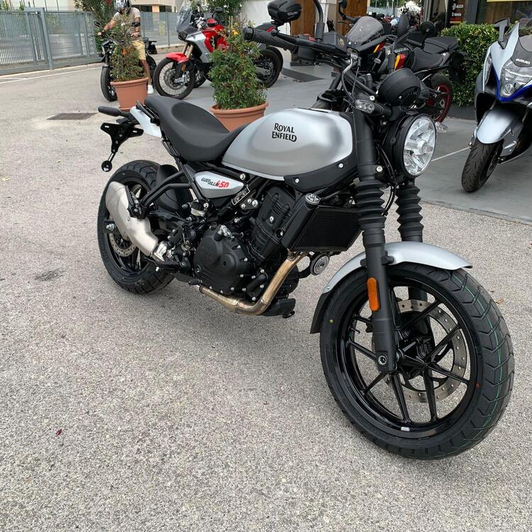 Royal Enfield Guerrilla 450 (2024 - 25) (3)