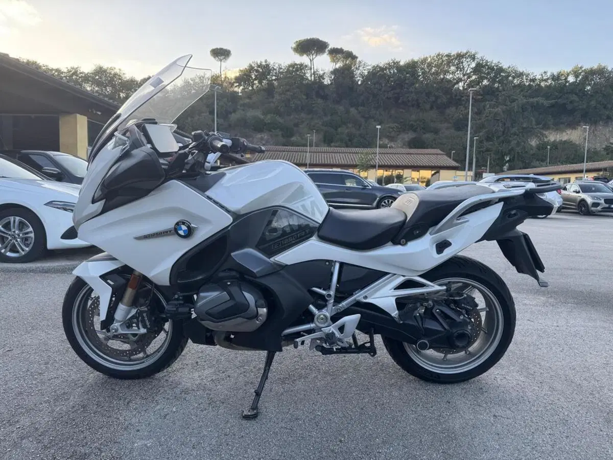 Bmw R 1250 RT (2021 - 25) (2)