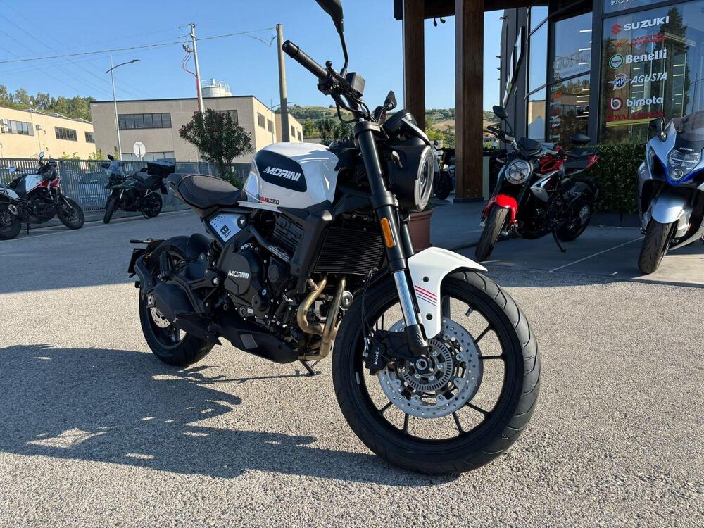 Moto Morini SEIEMMEZZO STR (2022 - 25) (2)