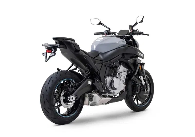 CFMOTO 675NK 675NK (2025 - 26) (5)