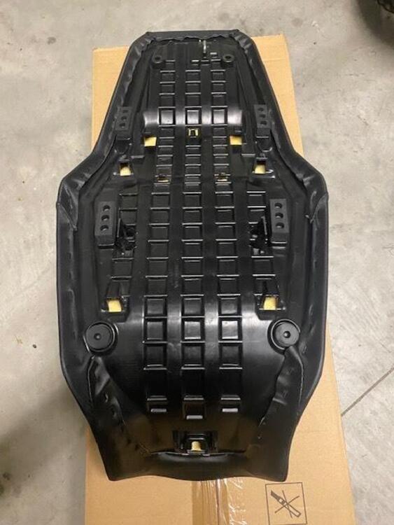 Sella standard transalp 750 del 2023 Honda (3)