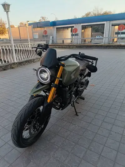 Moto Morini SEIEMMEZZO SCR (2022 - 26) usata