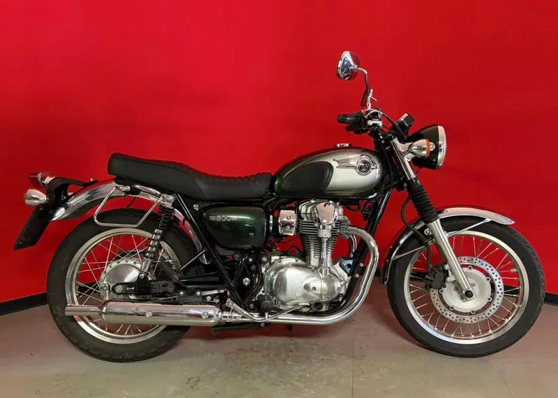 Kawasaki W 800 (2010 - 17)