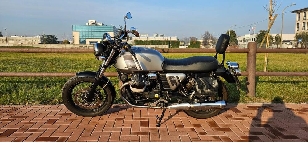 Moto Guzzi V7 II Special (2015 - 17)