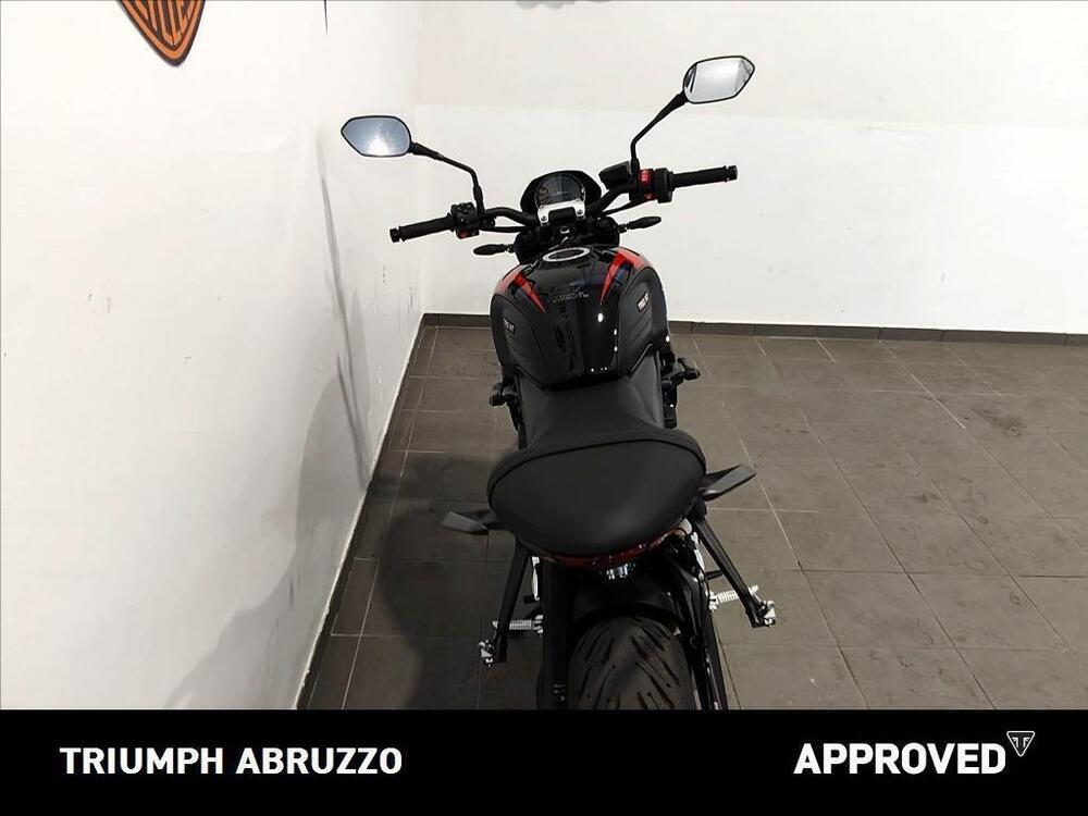 Triumph Trident 660 Triple Tribute Edition (2025) (3)