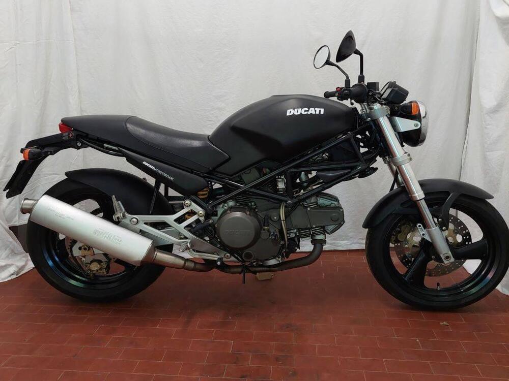 Ducati Monster dark 600 (2)