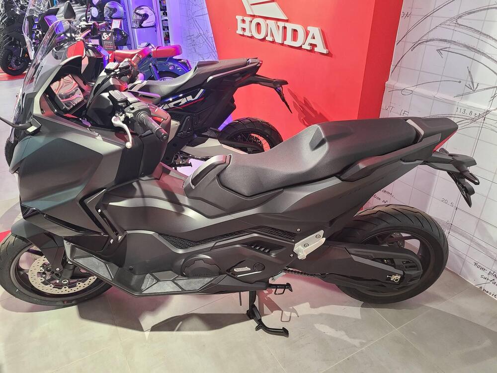 Honda Forza 750 (2025) (5)