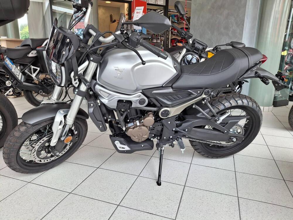 Voge Trofeo 300ACX Scrambler (2021 - 25) (2)