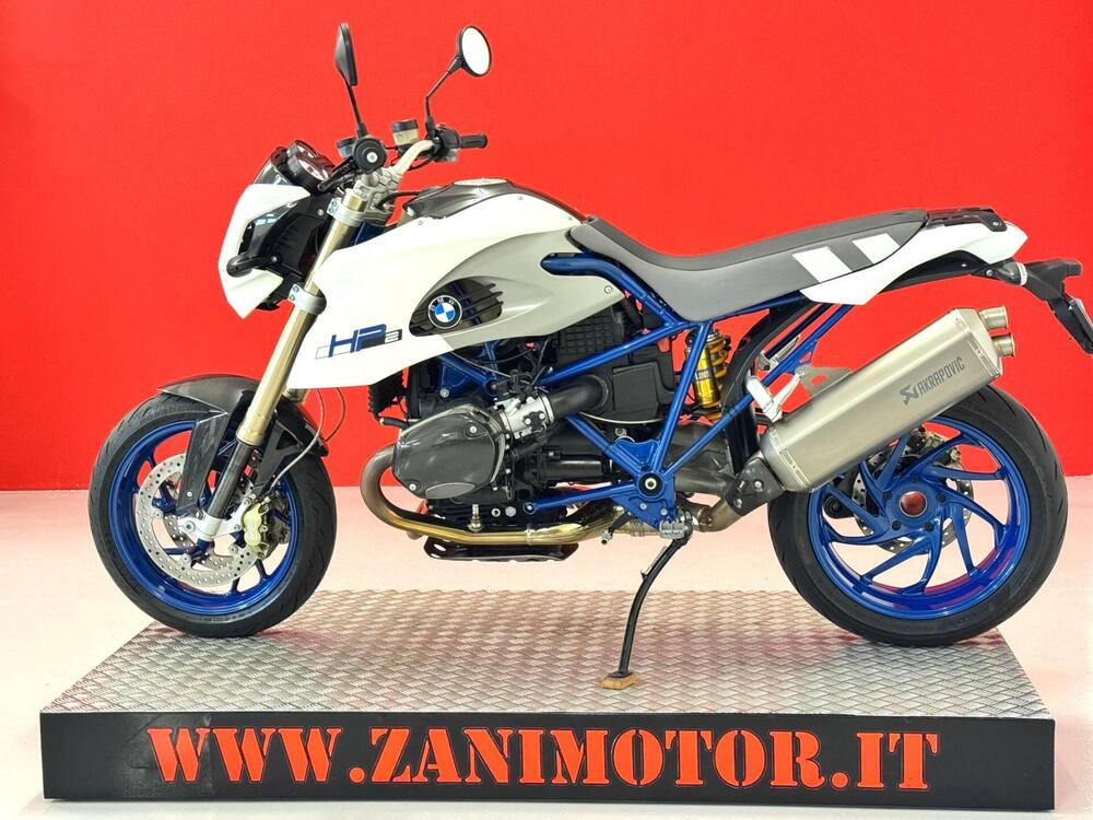 Bmw HP2 Megamoto (5)