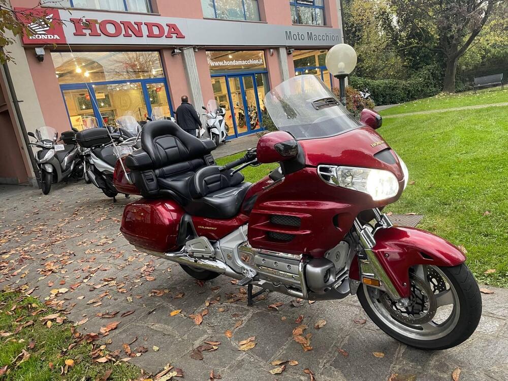 Honda GL 1800 Gold Wing (2000 - 05) (5)