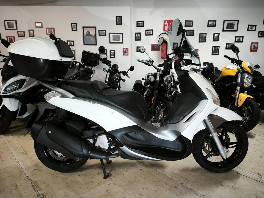 Piaggio Beverly 350 SportTouring ie (2011 - 15) (4)