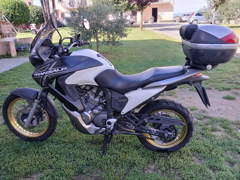 Honda Transalp XL 700 V (2007 - 2013) (3)