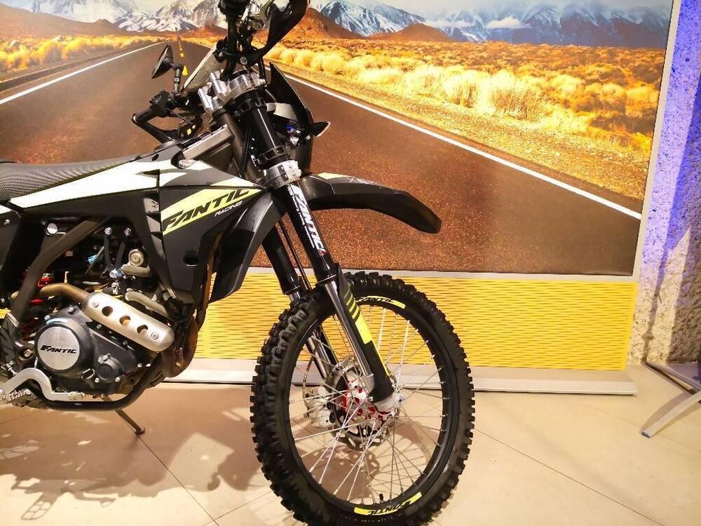 Fantic Motor XEF 125 Performance (2023 - 24) (4)