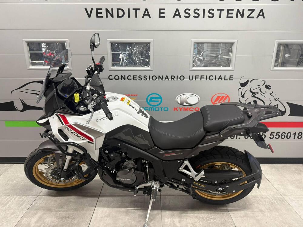 Cyclone RX600 (2025) (2)