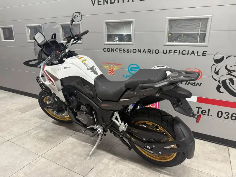 Cyclone RX600 (2025 - 26) (3)