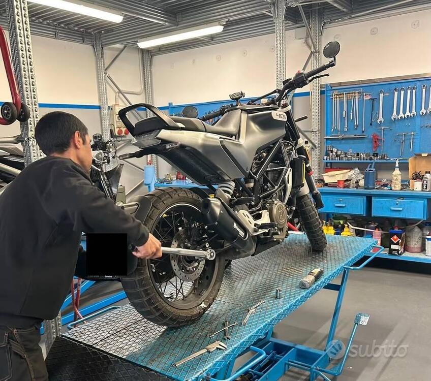 Husqvarna Svartpilen 401 (2020) (2)