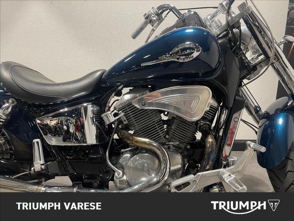 Honda VT 750 C Shadow Twotone (1997 - 01) (4)