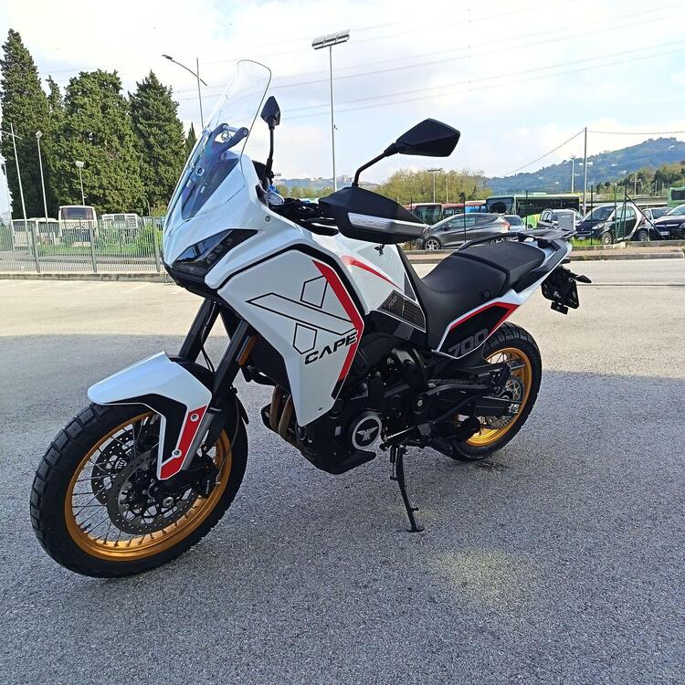 Moto Morini X-Cape 700 Gold Edition (2025) (4)