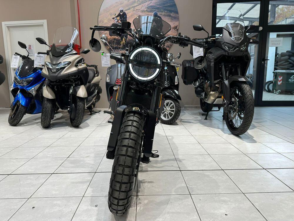 Husqvarna Svartpilen 401 (2021 - 23) (3)