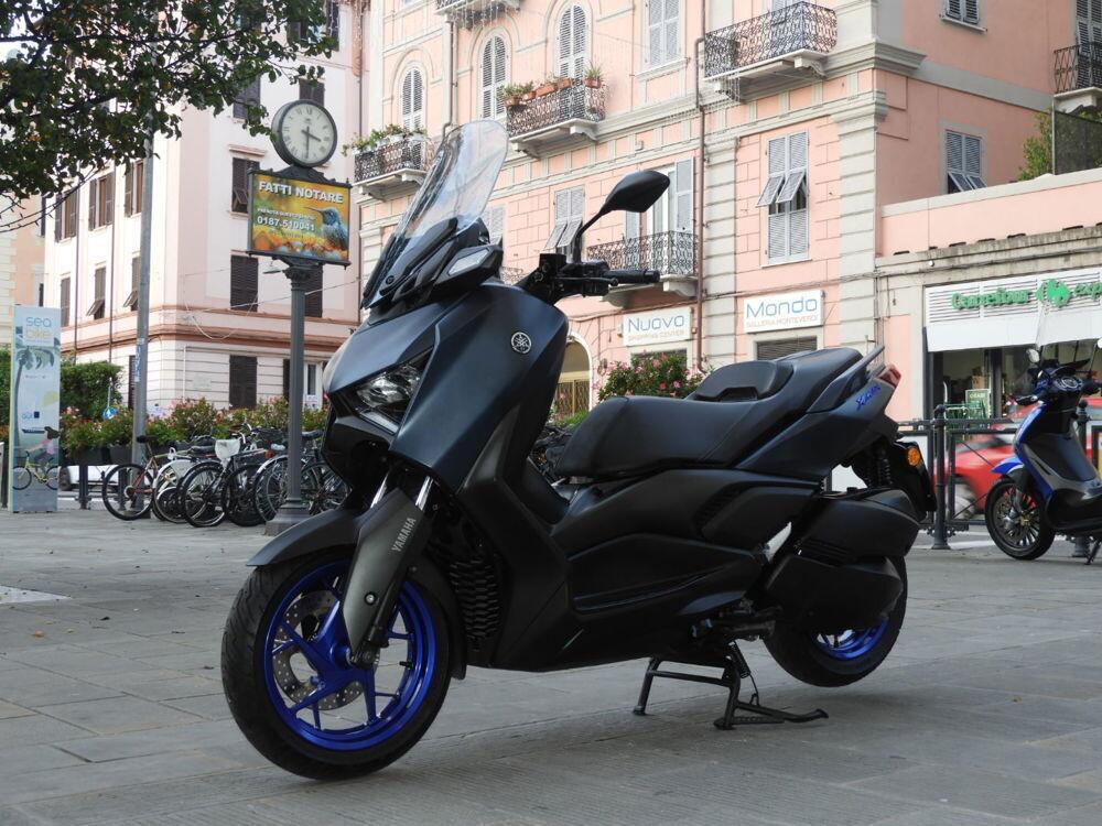 Yamaha X-Max 300 (2021 - 24) (3)