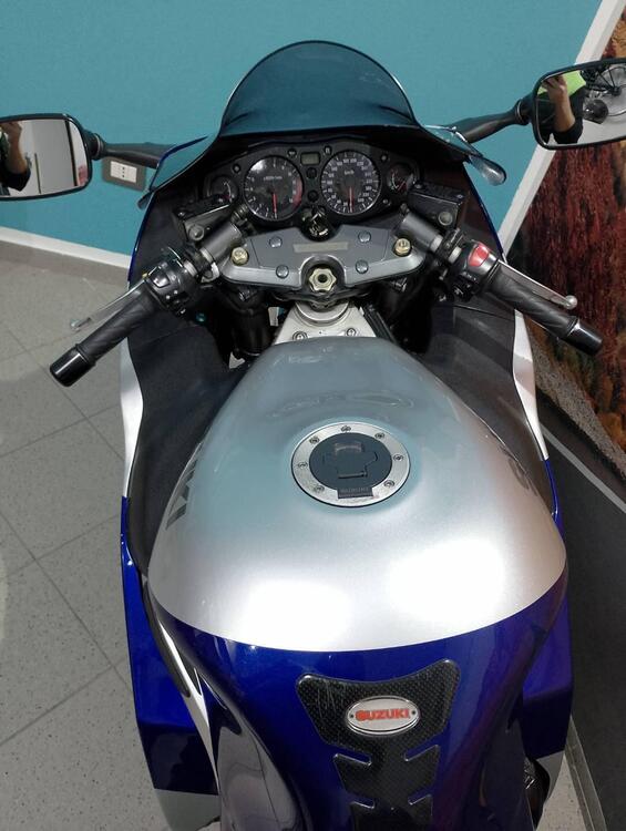 Suzuki GSX 1300 R Hayabusa (1999 - 06) (4)