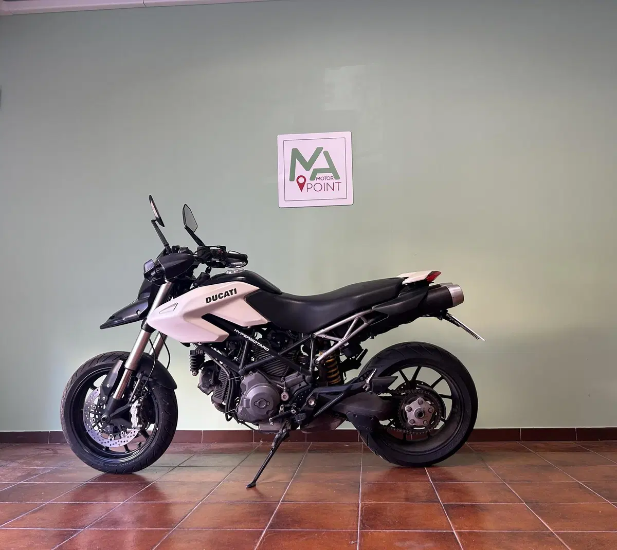 Ducati Hypermotard 796 (2012)