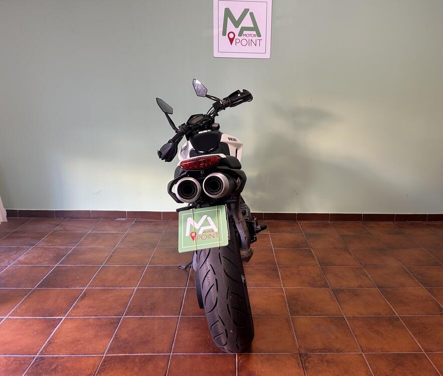 Ducati Hypermotard 796 (2012) (4)