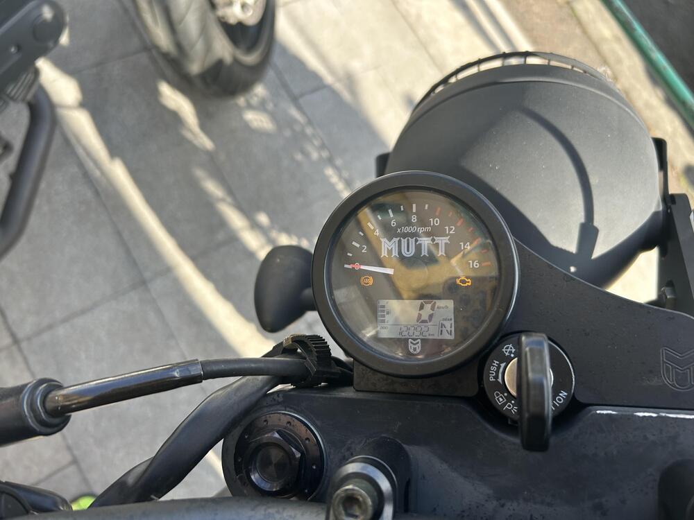 Mutt Motorcycles Akita 250 (2021 - 25) (5)