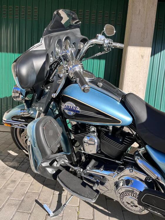 Harley-Davidson 1584 Electra Glide Ultra Classic (2007) - FLHTCU (5)