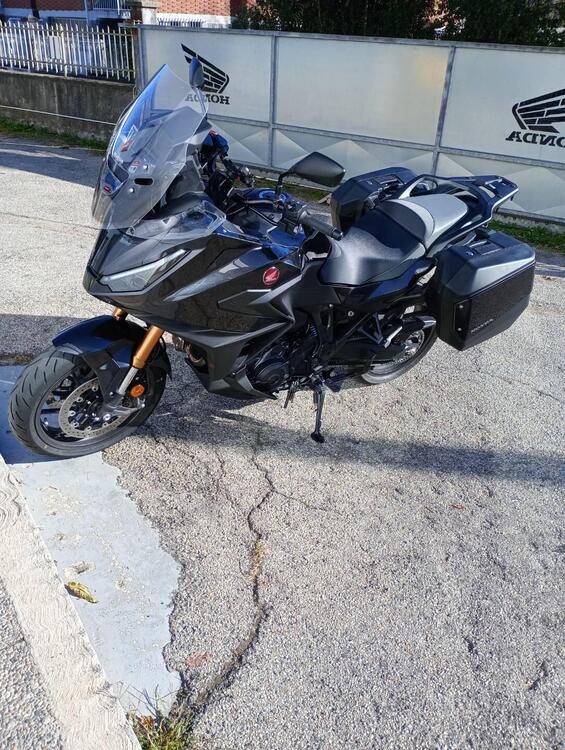 Honda NT 1100 DCT Electronic Suspension (2025)