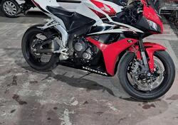 Honda CBR 600 RR (2009 - 12) usata