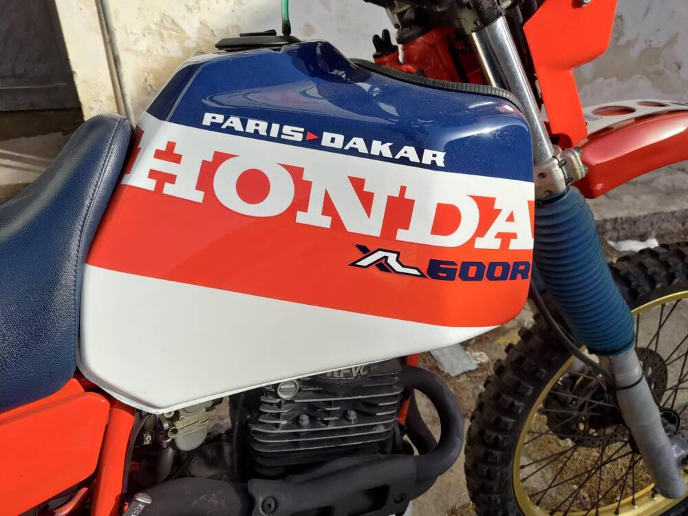 Honda XL 600 Paris Dakar (XL 600 LE) (3)