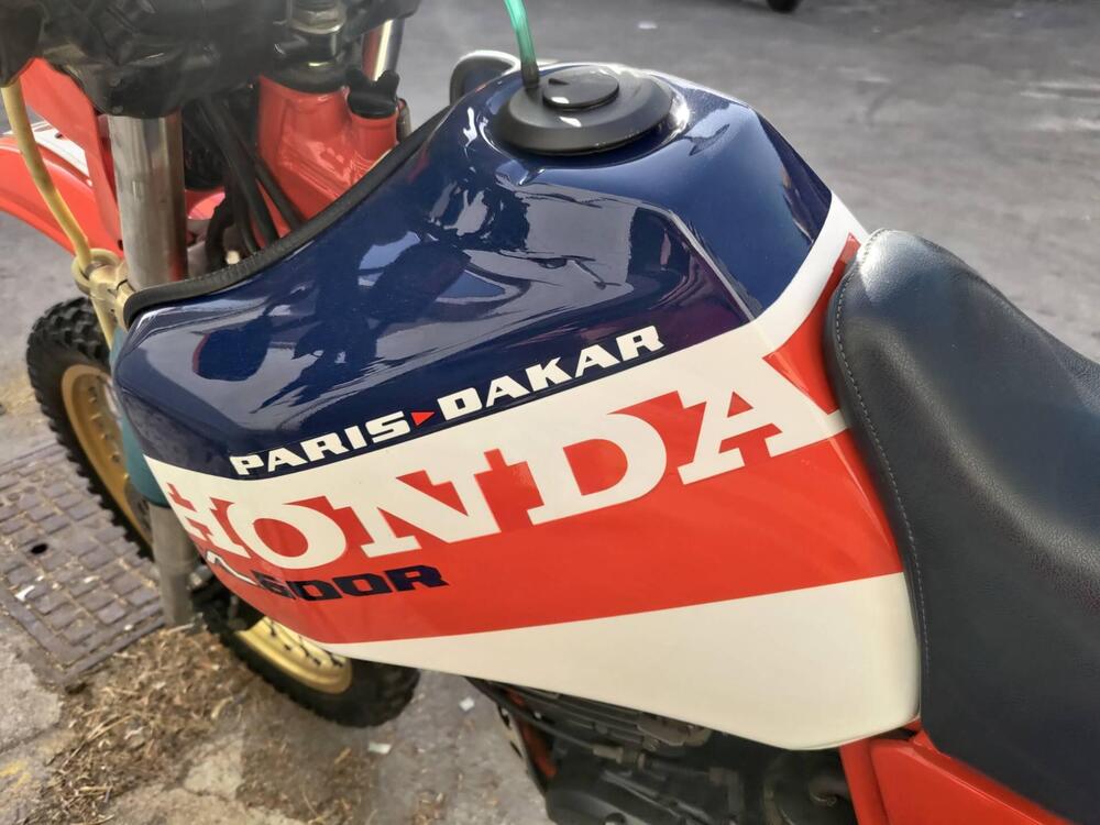 Honda XL 600 Paris Dakar (XL 600 LE) (4)