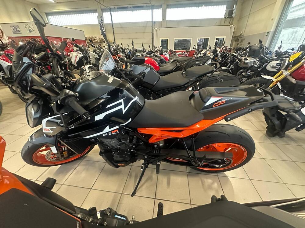 KTM 890 Duke GP (2022 - 23) (2)