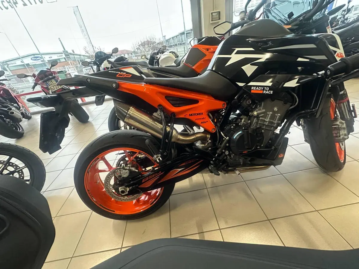 KTM 890 Duke GP (2022 - 23) (4)