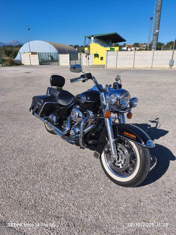 Harley-Davidson 1584 Road King Classic (2007 - 10) - FLHRC (2)