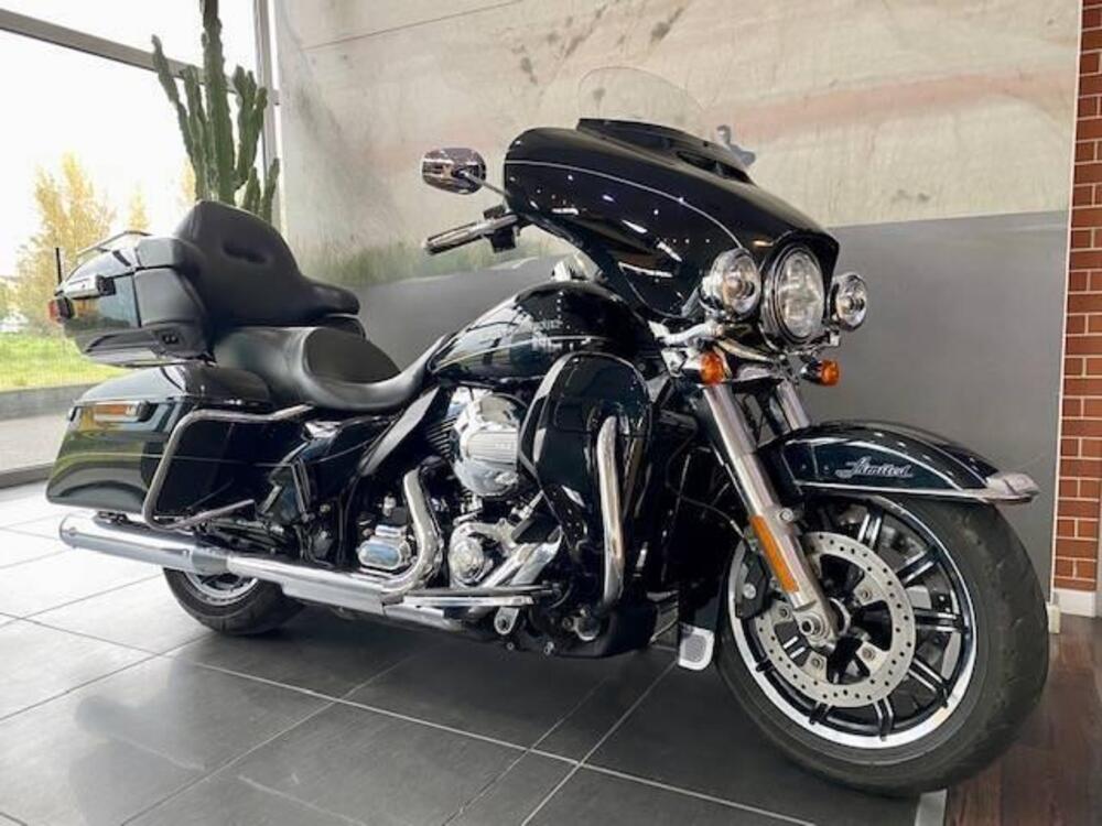 Harley-Davidson 1690 Electra Glide Ultra Limited Low (2014 - 16) - FLHTKL (2)