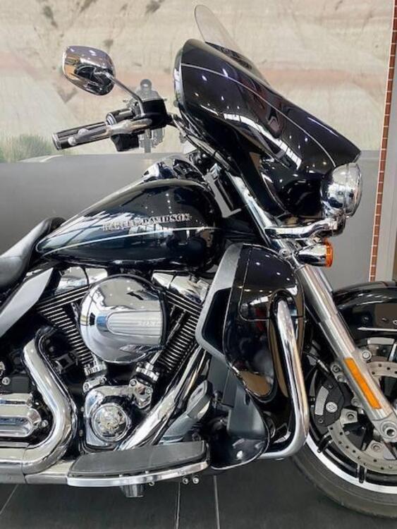 Harley-Davidson 1690 Electra Glide Ultra Limited Low (2014 - 16) - FLHTKL (3)