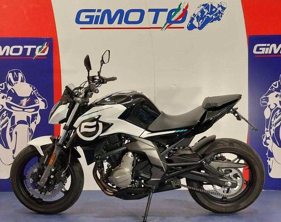 CFMOTO 650NK (2021 - 24) (4)
