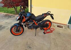 KTM 890 Duke R (2022 - 23) usata