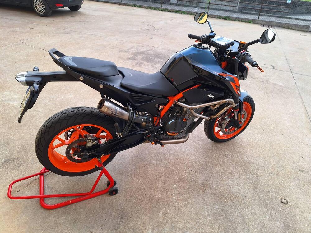 KTM 890 Duke R (2022 - 23) (2)