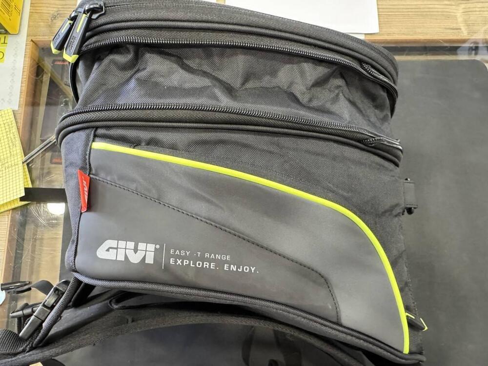 BORSA SERBATOIO GIVI EA142 (2)