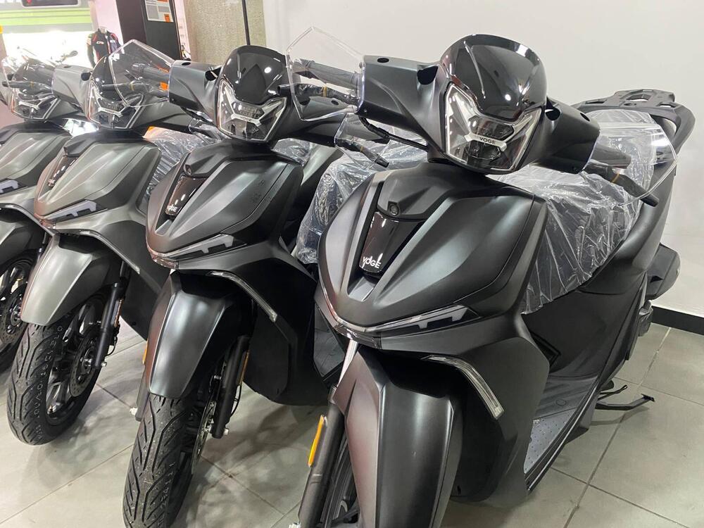 Voge Sfida SR16 200 (2025) (3)