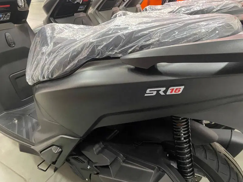 Voge Sfida SR16 200 (2025 - 26) (7)