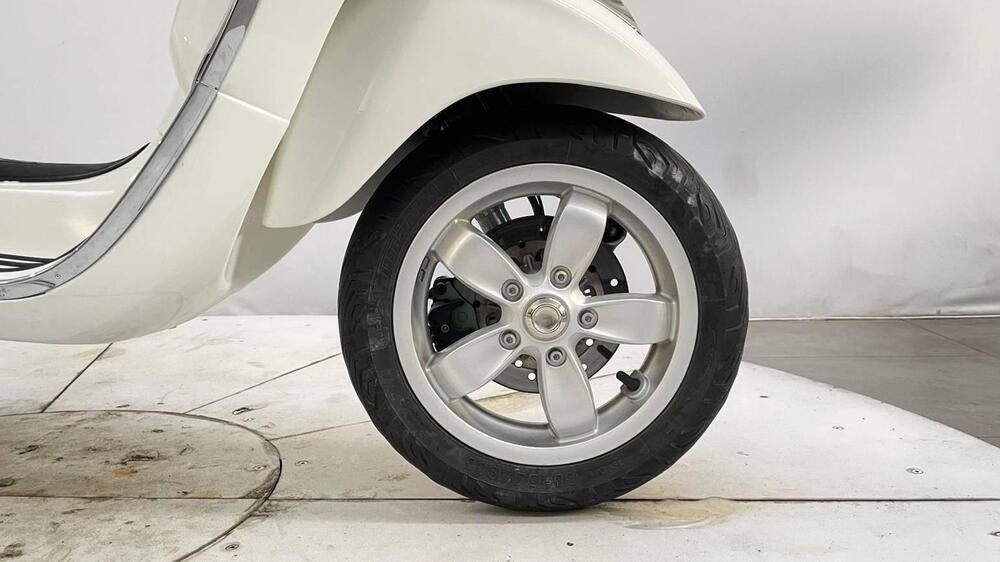 Vespa Primavera 125 3V ie ABS (2014 - 16) (5)